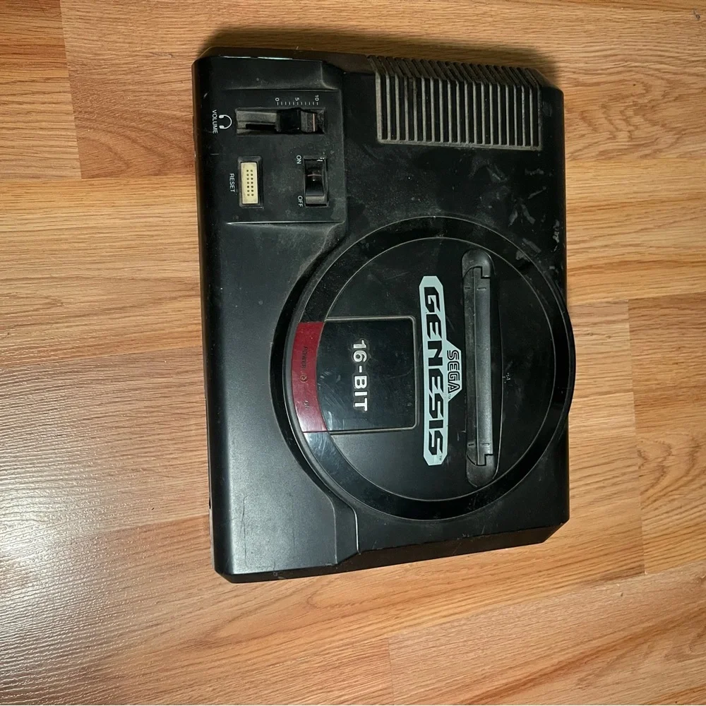 SEGA Genesis 16-Bit Black Home Console MK-1601 No Controller Not Tested